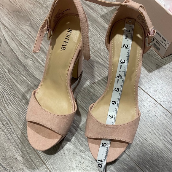 Justfab platform heels - Picture 3 of 3